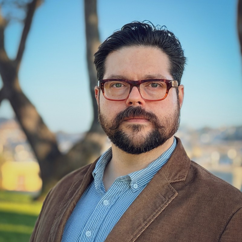 Miguel, the coach behind Curious Embers
